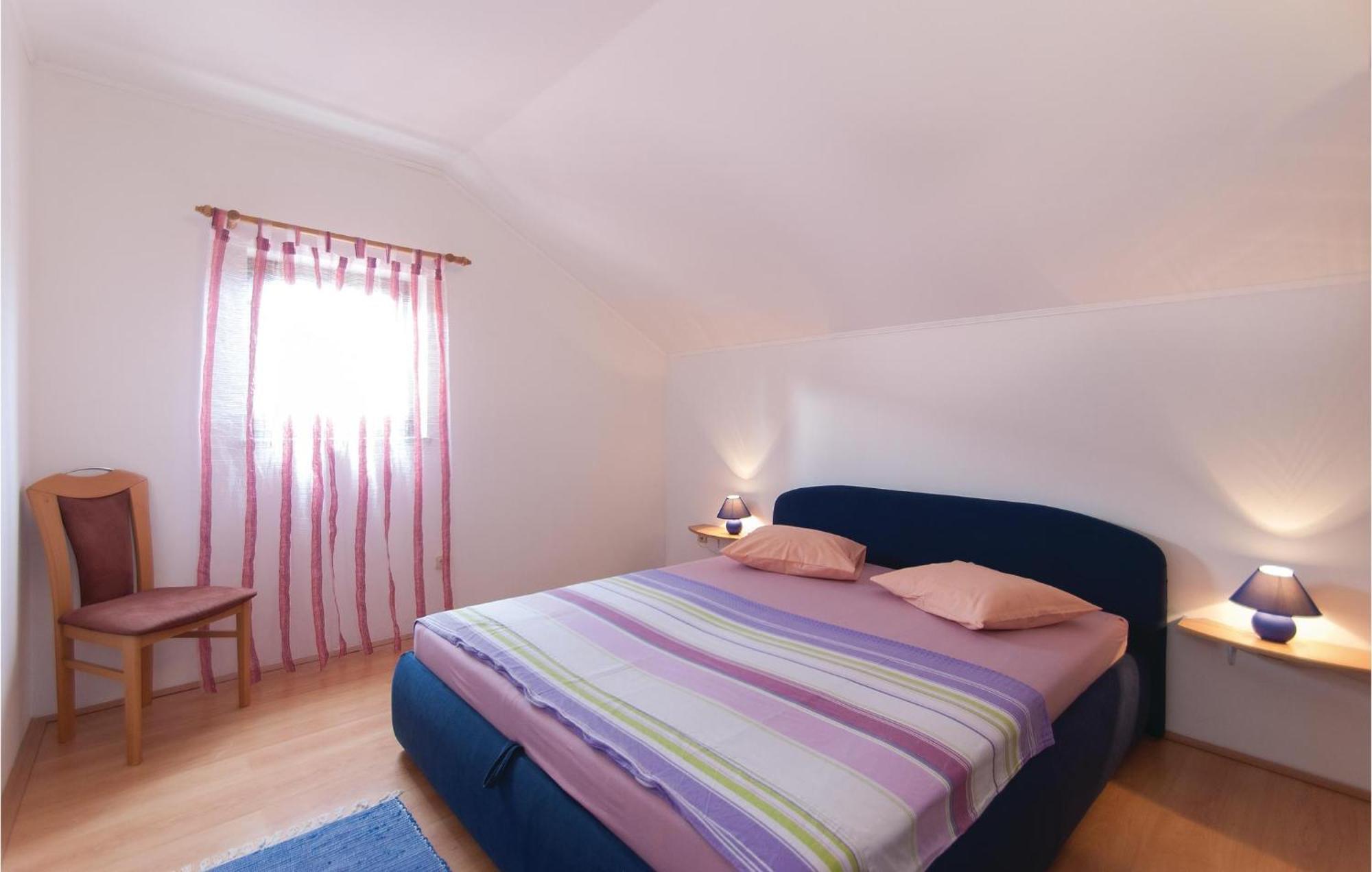 Lovely Apartment In Rovinj With Kitchen المظهر الخارجي الصورة